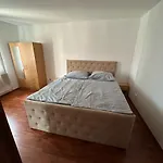 2 Bedroom Big Center As Nivy 85m Apartament