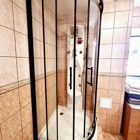 2 Bedroom Big Center As Nivy 85m