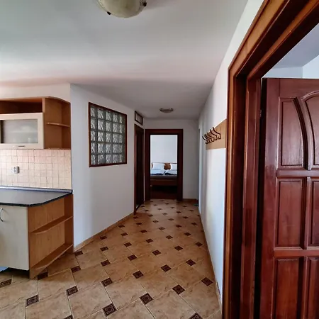 2 Bedroom Big Center As Nivy 85m Apartamento
