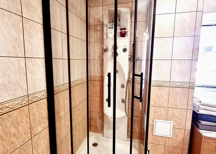 2 Bedroom Big Center As Nivy 85m