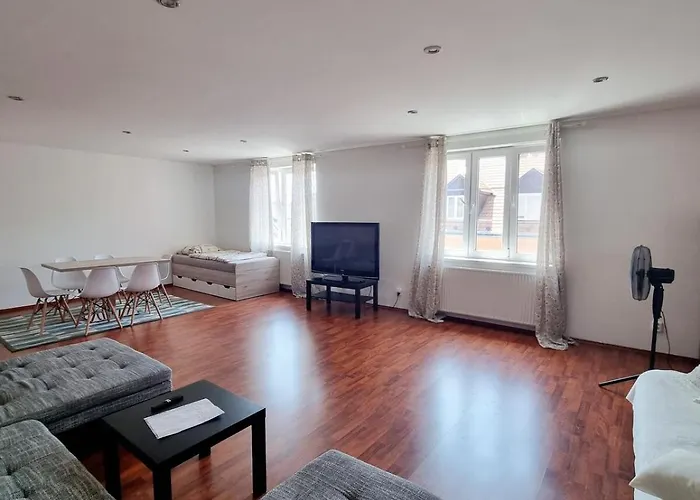 2 Bedroom Big Center As Nivy 85m Братислава