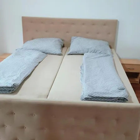 2 Bedroom Big Center As Nivy 85m * 브라티슬라바