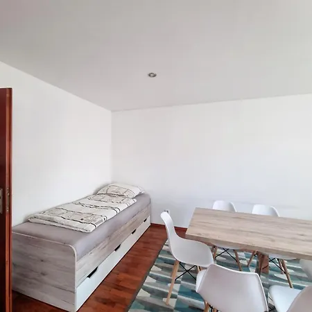 아파트 2 Bedroom Big Center As Nivy 85m *